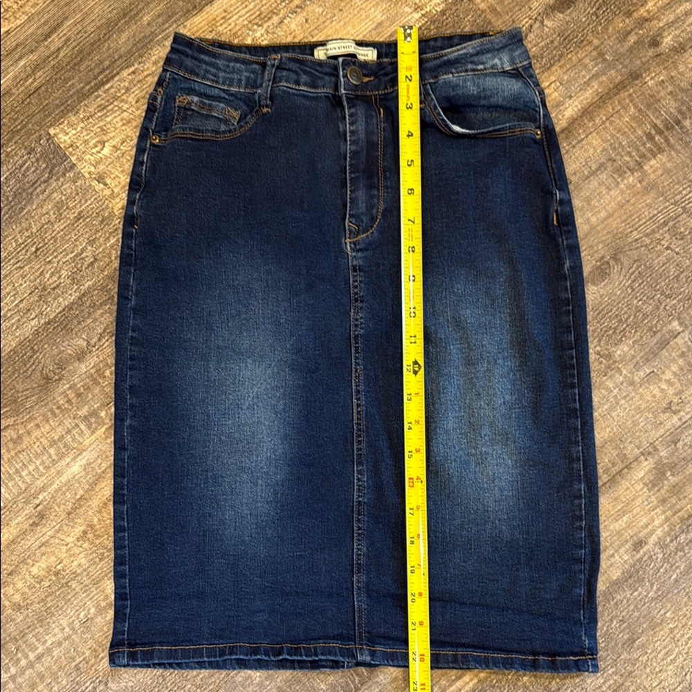 The Main Street Exchange Skirt